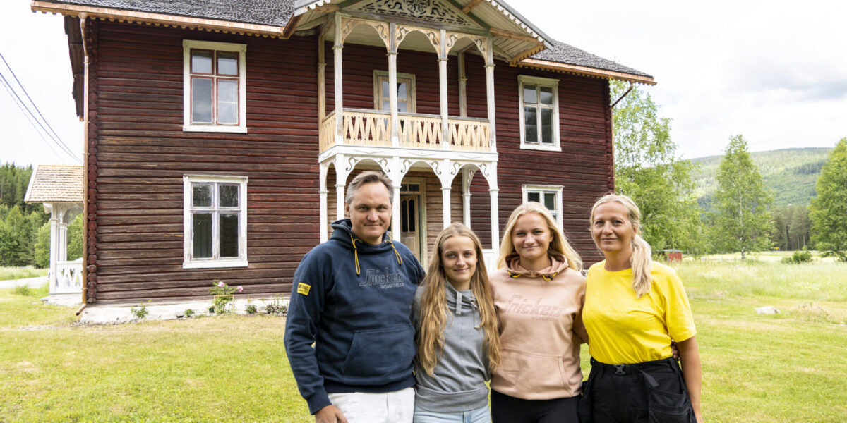 Familien Wessel: Bianca og Børre med døtrene Amélie og Beatrice. Foto: Monica Hägglund Langen
