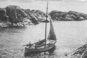 Thor Andersen står ut fra Ula ca. 1903.