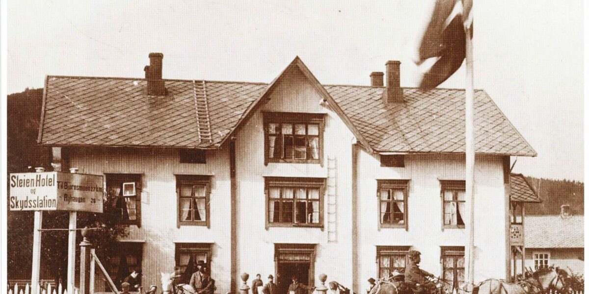 Hotellet i sin originale form i gamle dager. (Foto: privat)